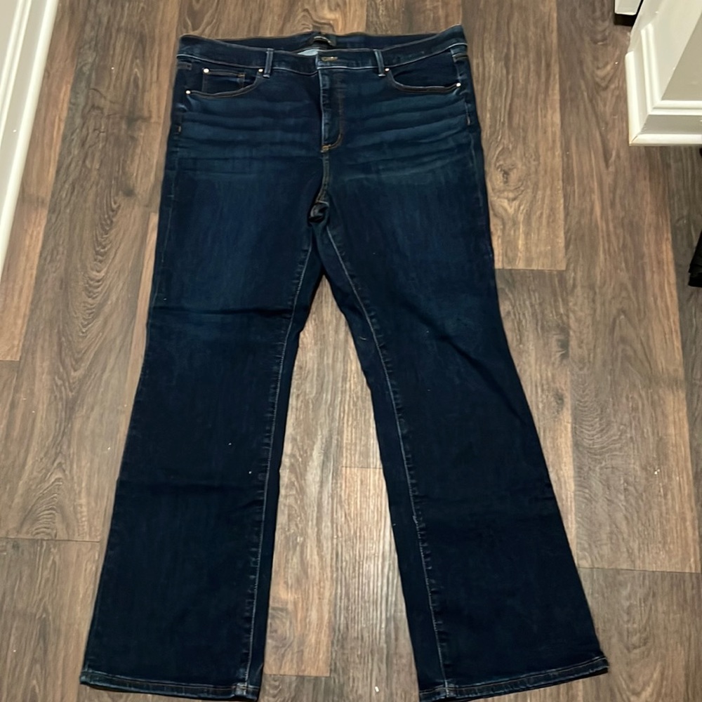 Ann Taylor The Slim Boot Women’s Jeans Size 18